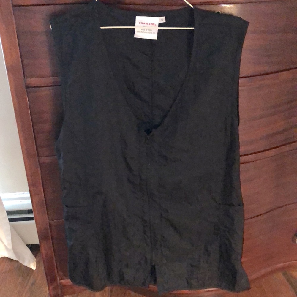 Charlene long zipper stylist vest with two pockets